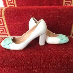 Journee Collection sized 8 heels